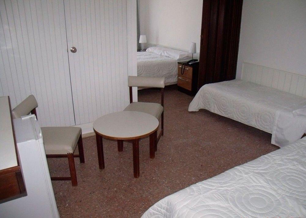 Hotel Puesta Del Sol Punta Ballena Extérieur photo